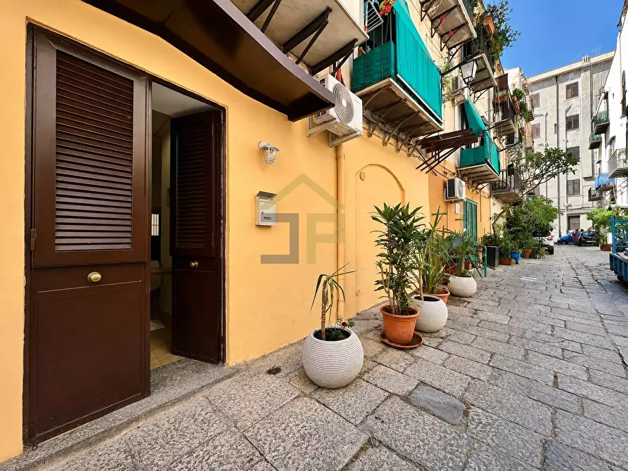 Immagine 2 di Appartamento in vendita  in Via Valverde 17 a Palermo