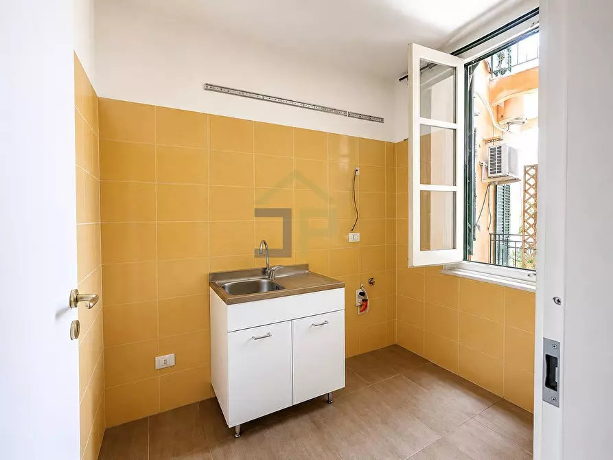 Immagine 8 di Appartamento in affitto  in Piazza Carlo Maria Ventimiglia 1 a Palermo