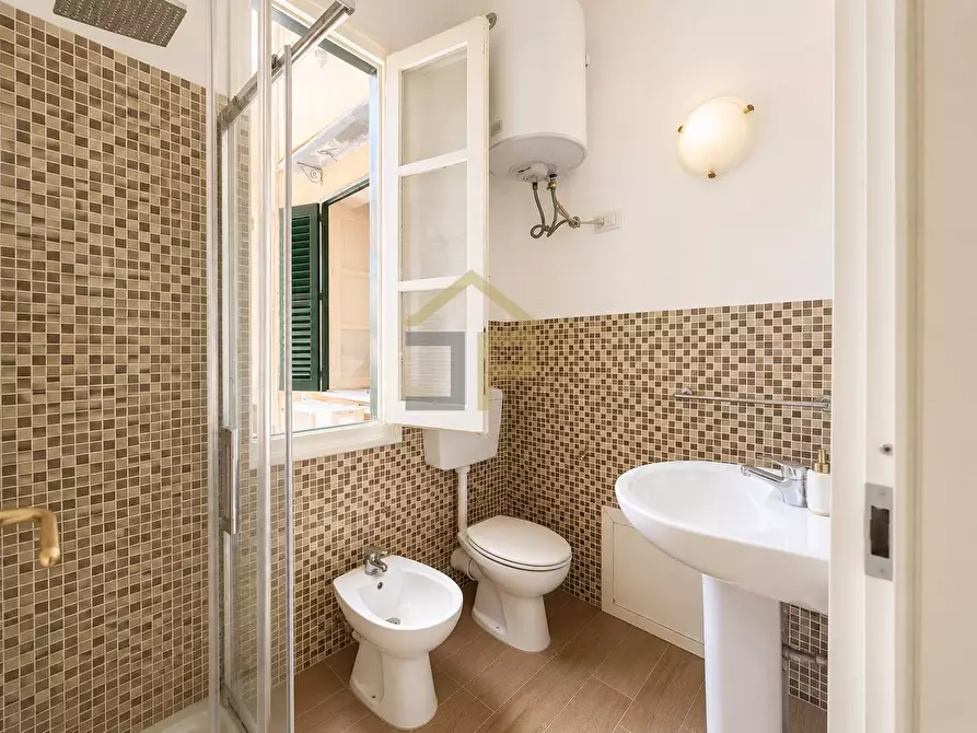 Immagine 6 di Appartamento in affitto  in Piazza Carlo Maria Ventimiglia 1 a Palermo