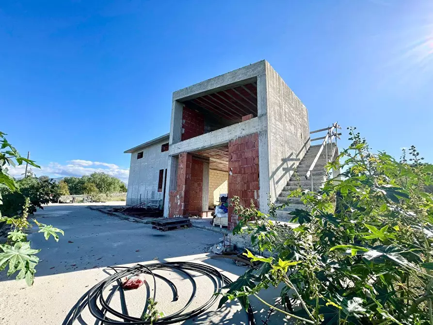 Immagine 5 di Villa in vendita  in Contrada Tobia a Partinico