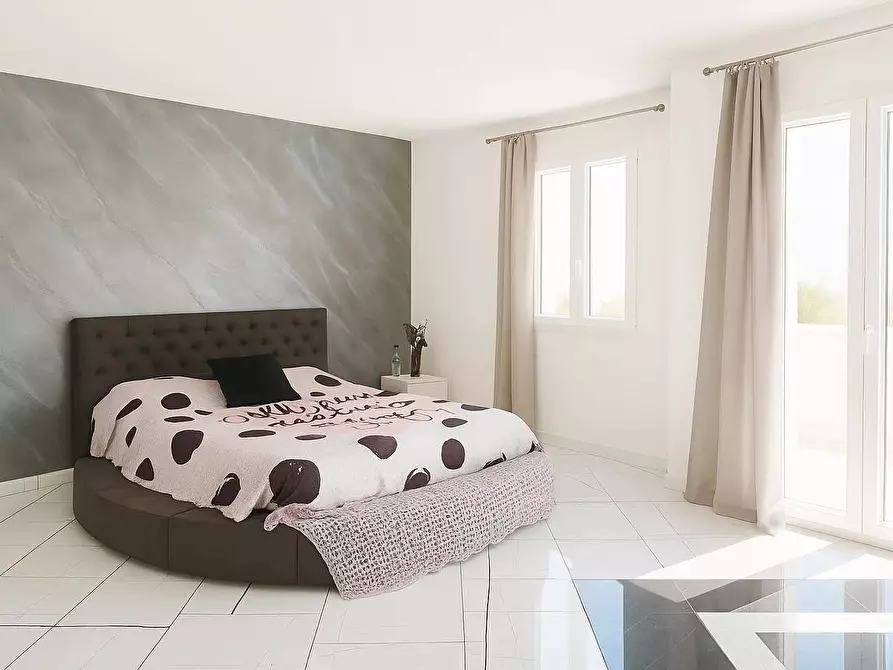 Immagine 10 di Villa in vendita  in VIA ANDREA MANTEGNA 70 a Mediglia