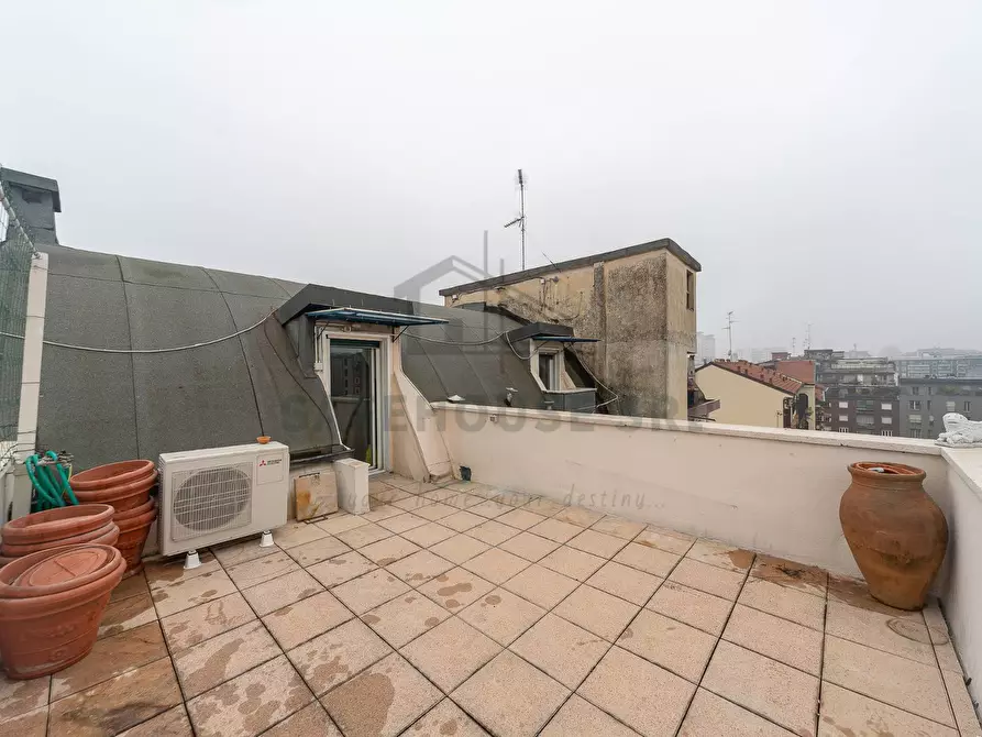 Immagine 27 di Appartamento in vendita  in VIA SAVONA 104 a Milano