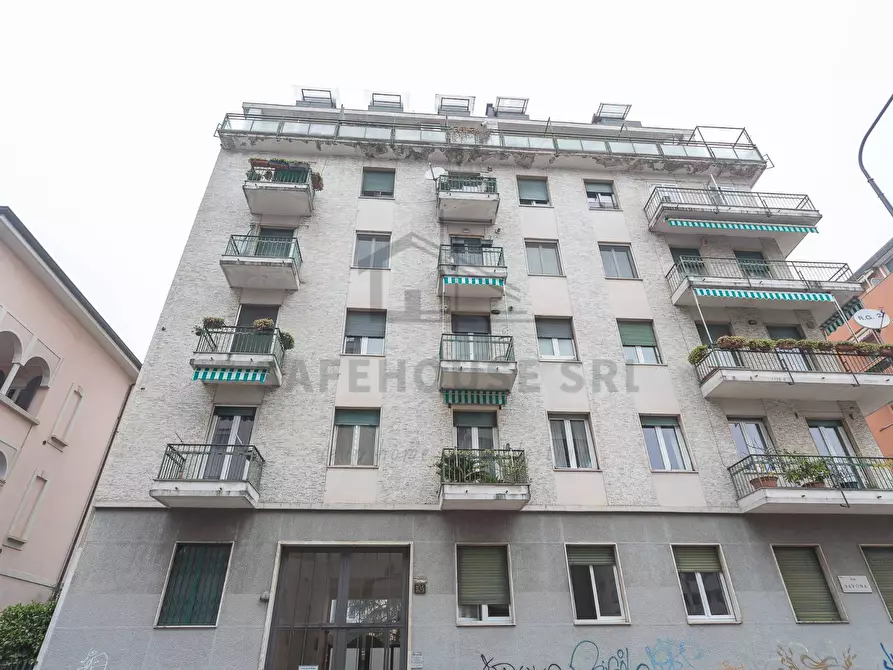 Immagine 28 di Appartamento in vendita  in VIA SAVONA 104 a Milano
