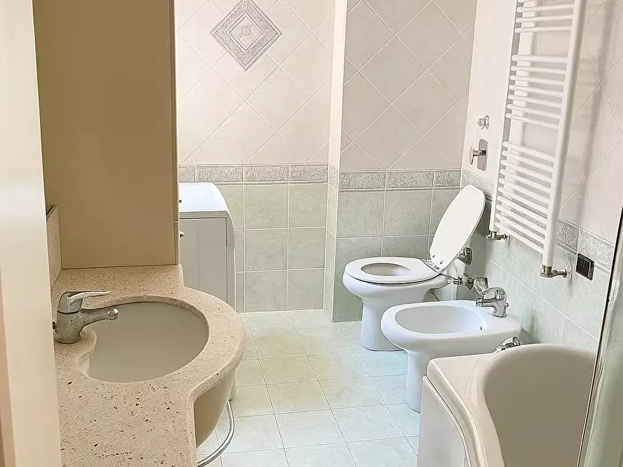 Immagine 19 di Appartamento in affitto  in VIA GIULIO CERADINI 18 a Milano