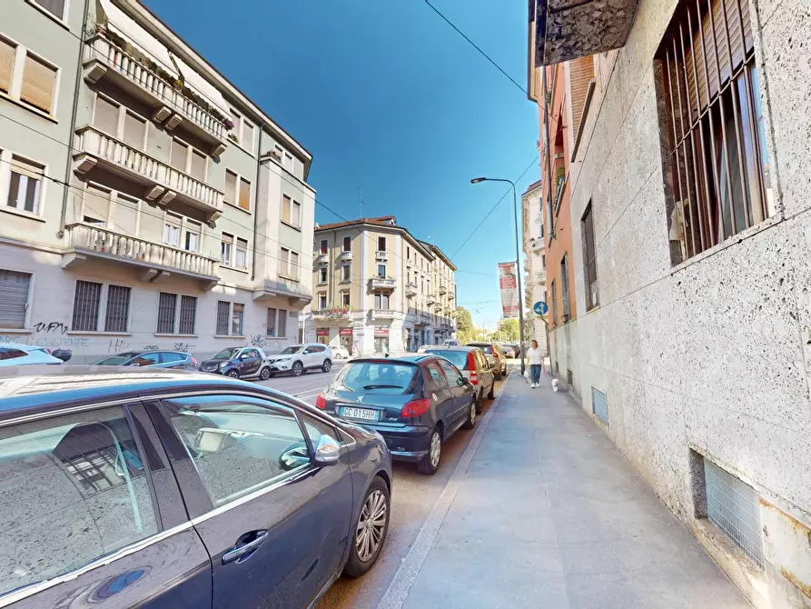Immagine 30 di Appartamento in vendita  in Via Espinasse 7 a Milano