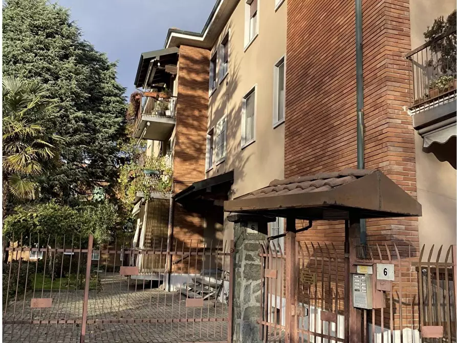 Immagine 3 di Appartamento in vendita  in VIA ARTURO TOSCANINI 6 a Senago