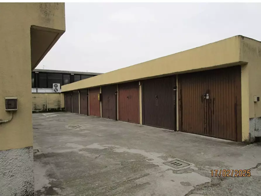 Immagine 4 di Appartamento in vendita  in VIA ANDREA DORIA 26 a Cologno Monzese