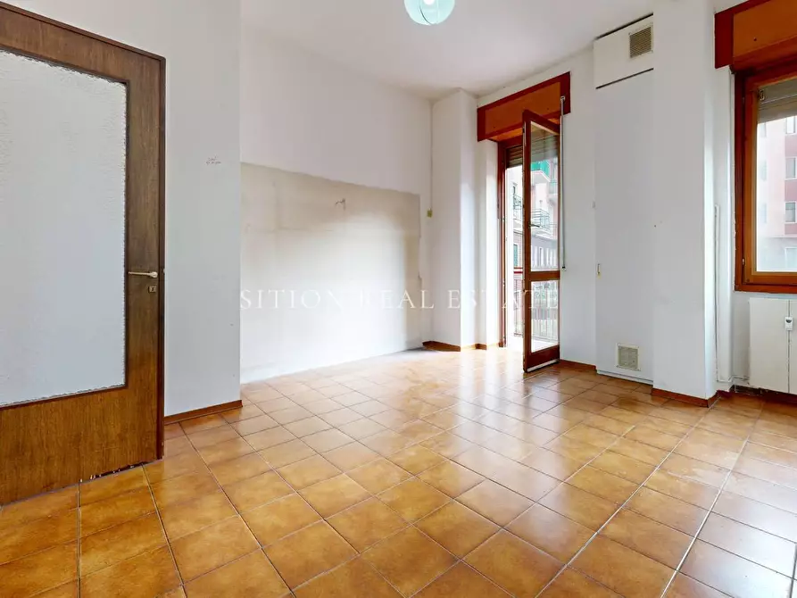 Immagine 9 di Appartamento in vendita  in Via Dolomiti 1 a Milano