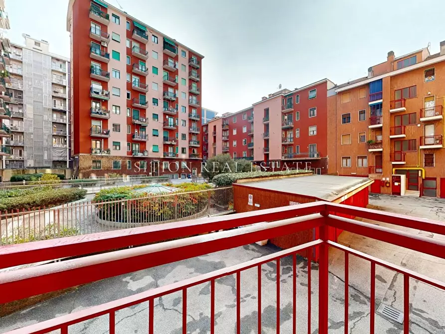 Immagine 15 di Appartamento in vendita  in Via Dolomiti 1 a Milano