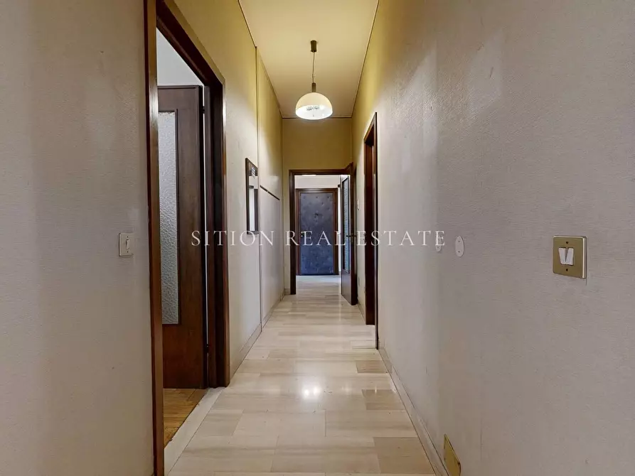 Immagine 34 di Appartamento in vendita  in Via Dolomiti 1 a Milano