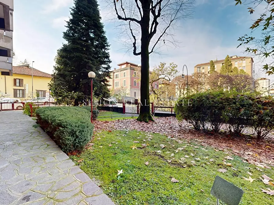 Immagine 41 di Appartamento in vendita  in Via Dolomiti 1 a Milano