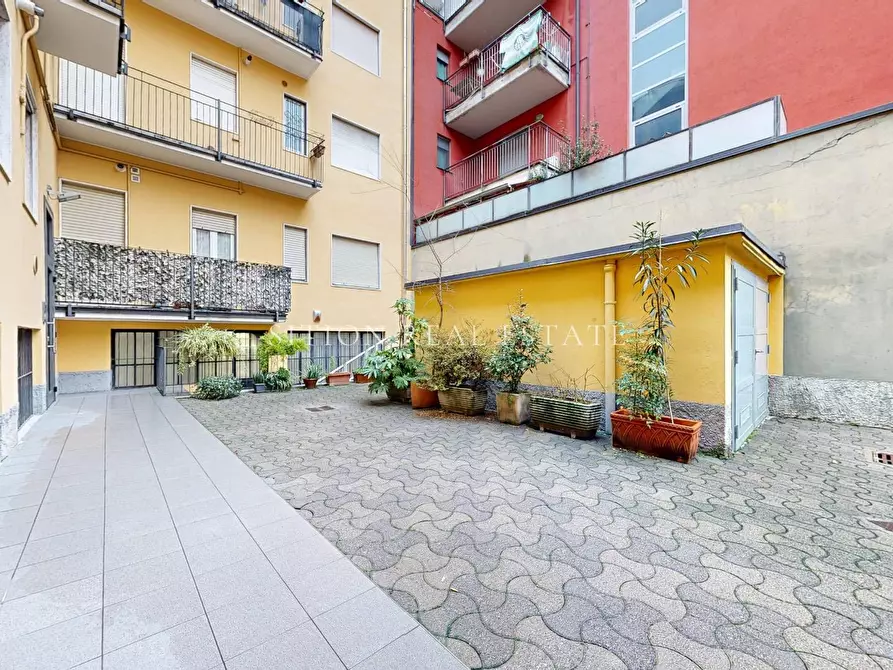 Immagine 14 di Appartamento in vendita  in Via Ebro 11 a Milano