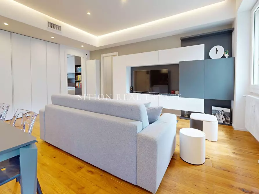 Immagine 9 di Appartamento in vendita  in Via Neera 14 a Milano