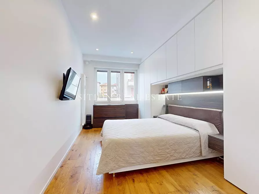 Immagine 12 di Appartamento in vendita  in Via Neera 14 a Milano