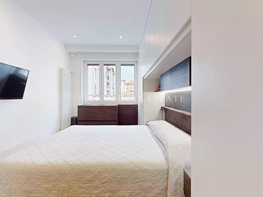 Immagine 15 di Appartamento in vendita  in Via Neera 14 a Milano