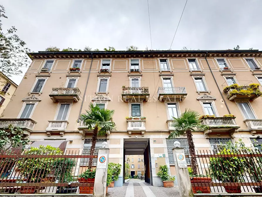 locale commerciale in vendita a Milano in zona Porta Romana
