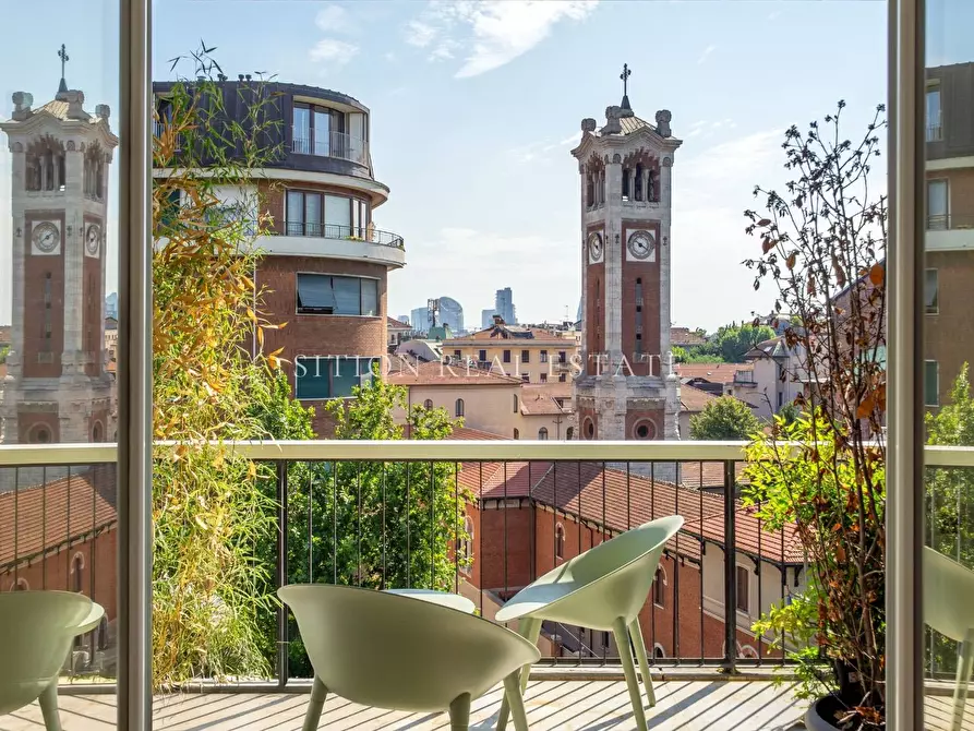 appartamento in vendita a Milano in zona Sempione