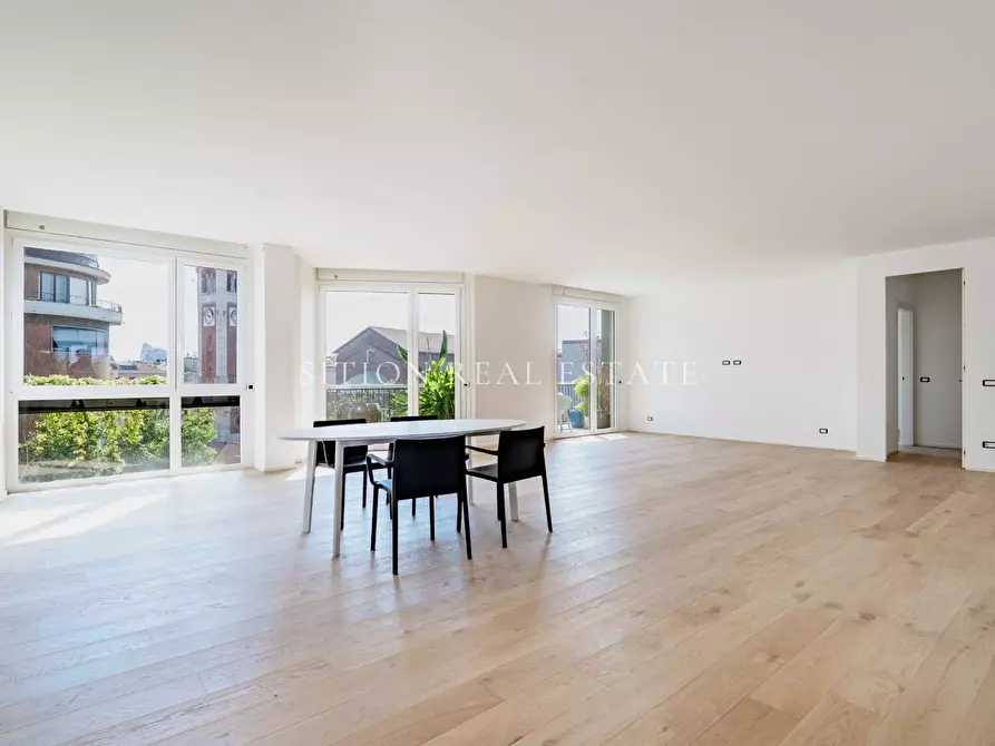 Immagine 5 di Appartamento in vendita  in Via Antonio Canova 15 a Milano