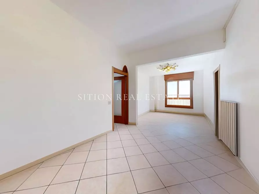 Immagine 2 di Appartamento in vendita  in Via Angelo De Gasperis 2 a Milano