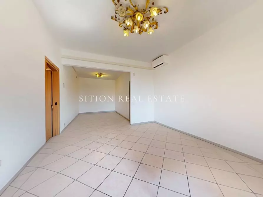 Immagine 3 di Appartamento in vendita  in Via Angelo De Gasperis 2 a Milano