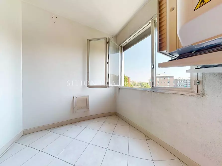 Immagine 9 di Appartamento in vendita  in Via Angelo De Gasperis 2 a Milano