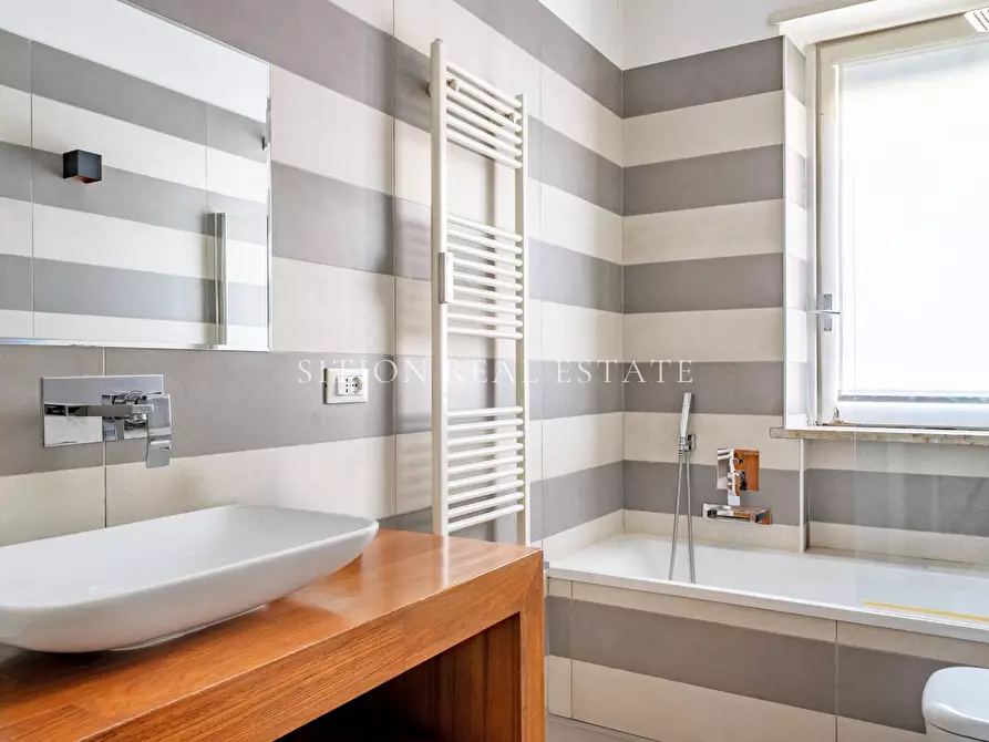 Immagine 20 di Appartamento in vendita  in Via Giulio Cesare Procaccini 34 a Milano