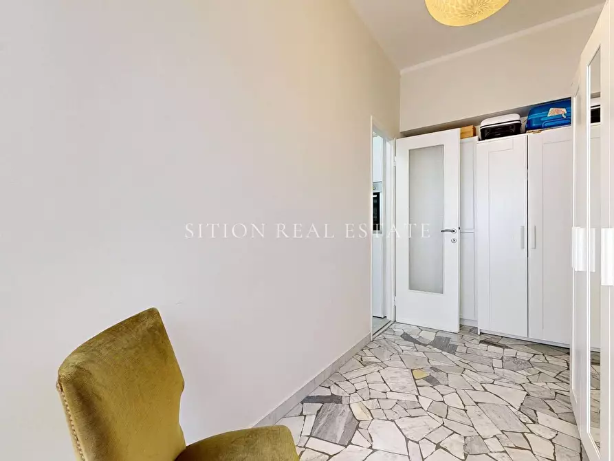 Immagine 15 di Appartamento in vendita  in Via Luigi Mercantini 4 a Milano