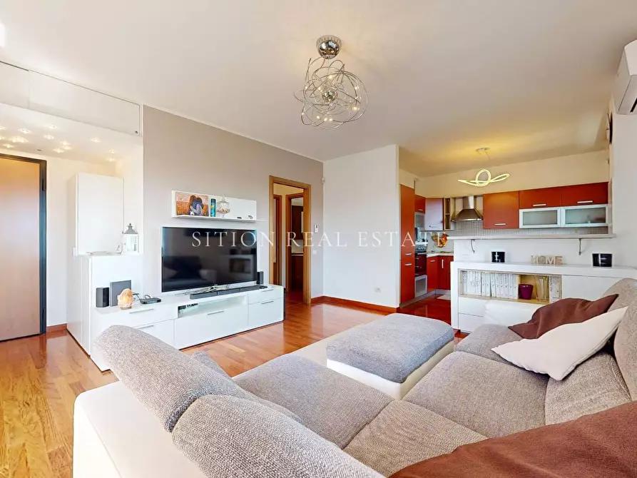 Immagine 4 di Appartamento in vendita  in Via Carlo Perini 21 a Milano