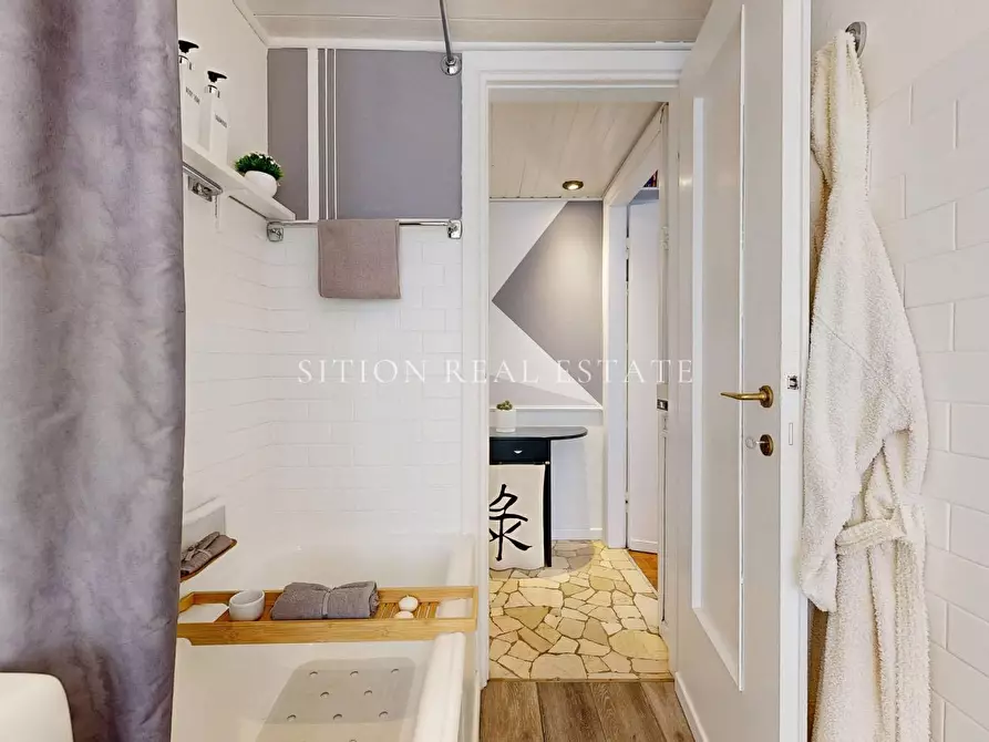 Immagine 15 di Appartamento in vendita  in Via Angelo Poliziano 12 a Milano