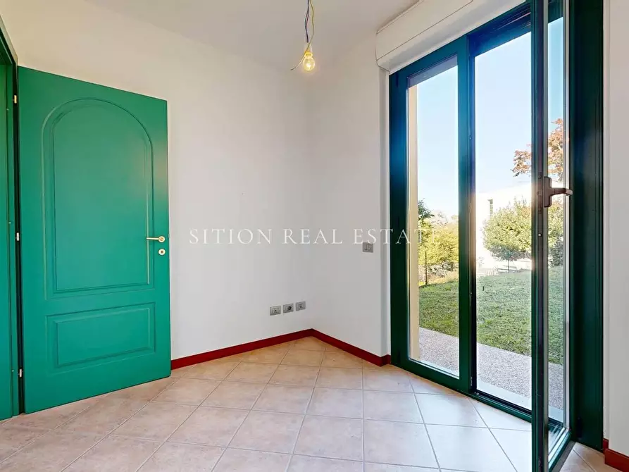 Immagine 3 di Appartamento in vendita  in Via Stoppani 5 a Varese