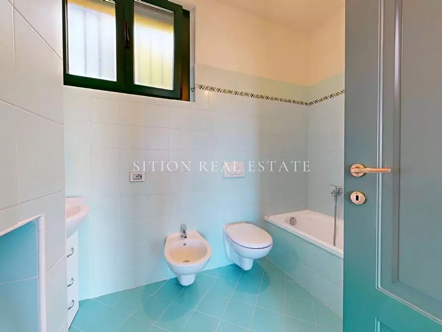 Immagine 12 di Appartamento in vendita  in Via Stoppani 5 a Varese