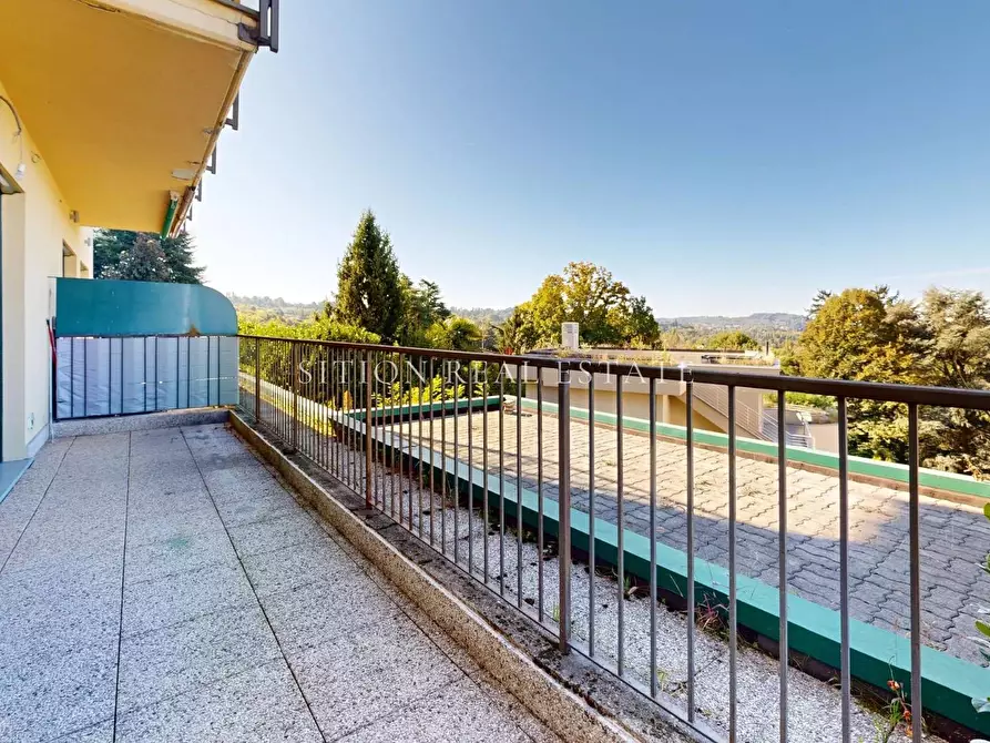 Immagine 17 di Appartamento in vendita  in Via Stoppani 5 a Varese