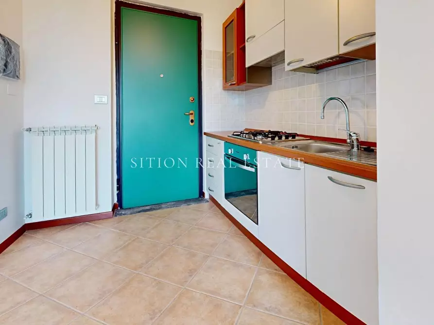 Immagine 4 di Appartamento in vendita  in Via Stoppani 5 a Varese