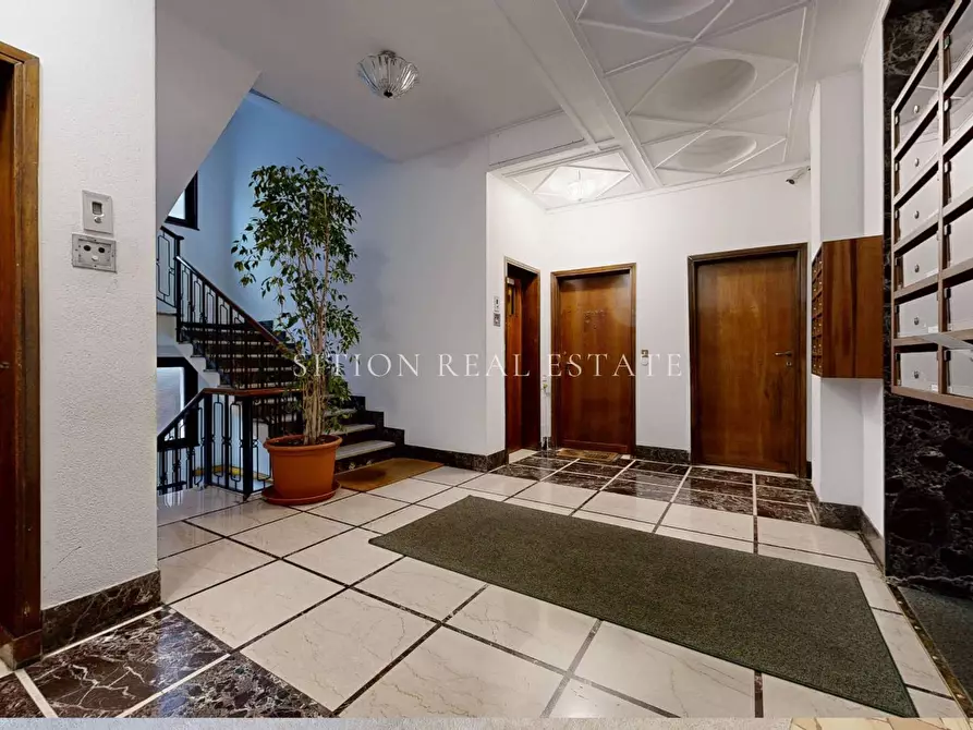 Immagine 3 di Appartamento in vendita  in Via Mauro Macchi 32 a Milano