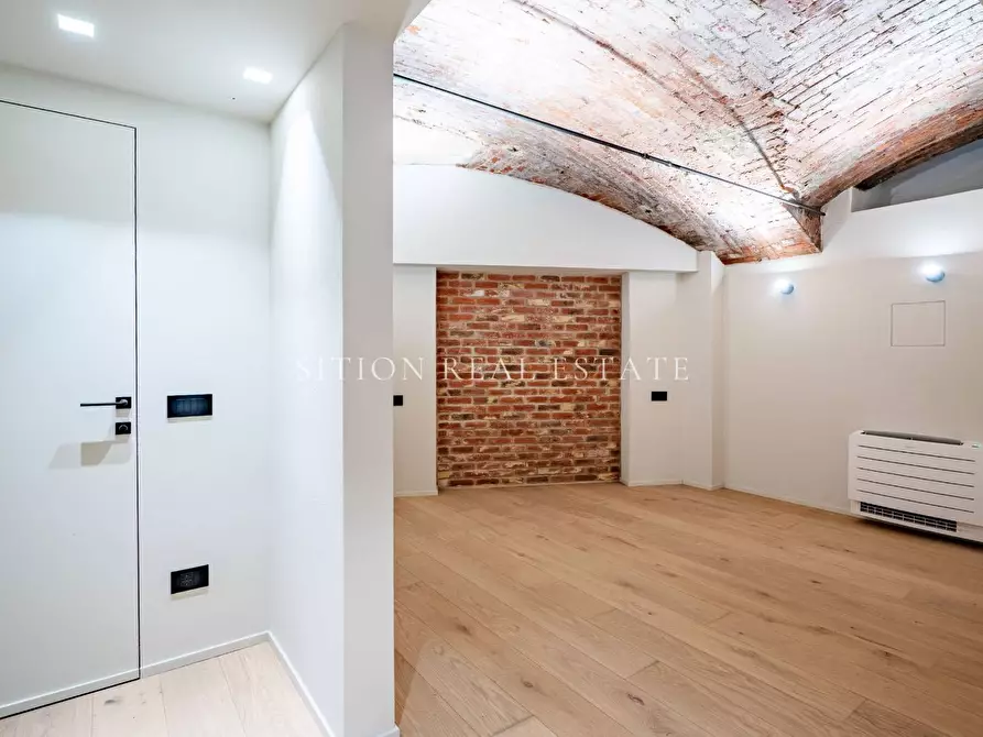 Immagine 20 di Appartamento in vendita  in Via Ludovico Ariosto 19 a Milano