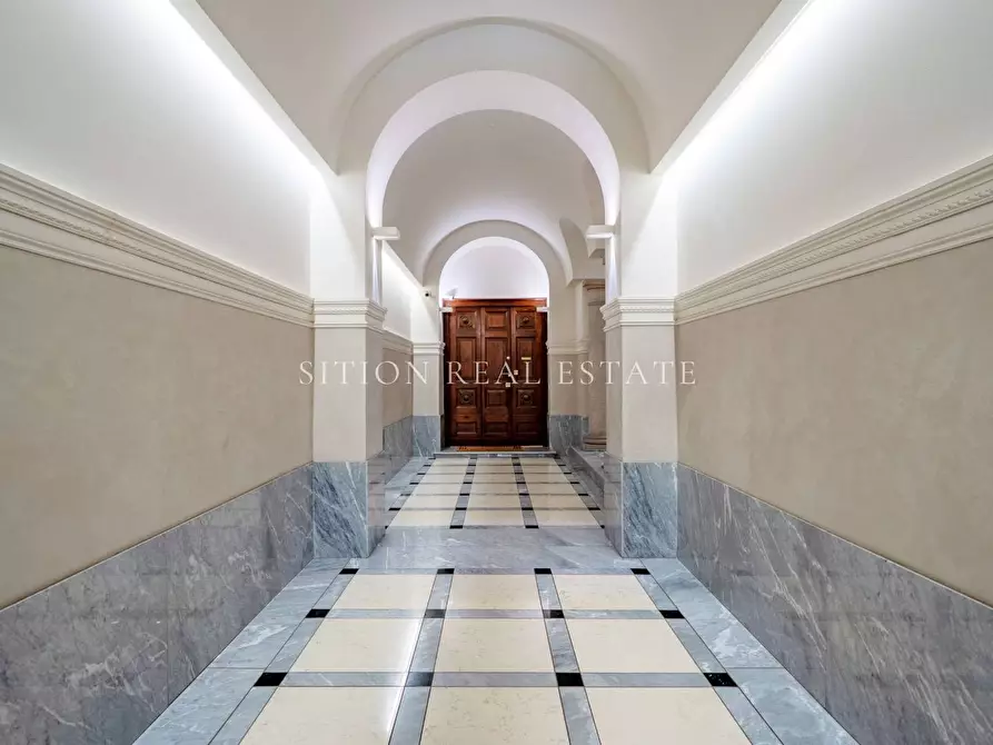 Immagine 32 di Appartamento in vendita  in Via Ludovico Ariosto 19 a Milano