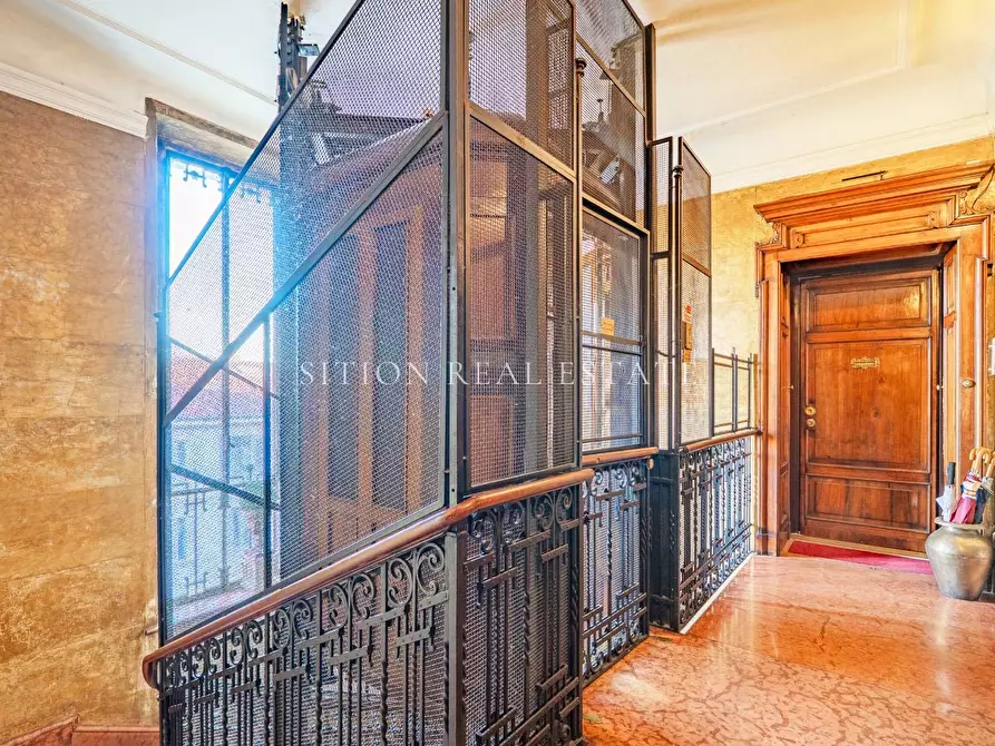 Immagine 20 di Appartamento in vendita  in Via Luigi Settembrini 56 a Milano