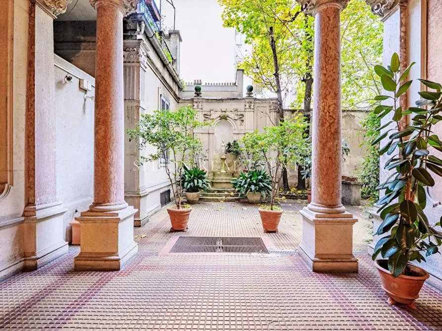 Immagine 21 di Appartamento in vendita  in Via Luigi Settembrini 56 a Milano