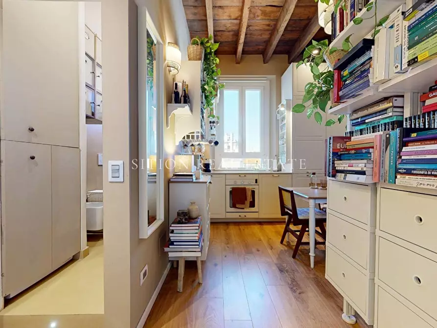 Immagine 3 di Appartamento in vendita  in Via Seprio 22 a Milano