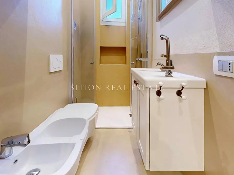 Immagine 15 di Appartamento in vendita  in Via Seprio 22 a Milano