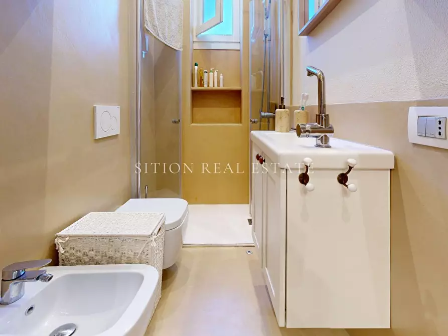 Immagine 18 di Appartamento in vendita  in Via Seprio 22 a Milano