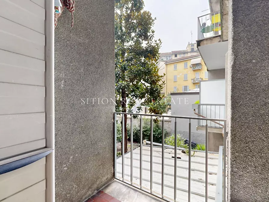 Immagine 5 di Appartamento in vendita  in Via Giovanni Da Milano 6 a Milano