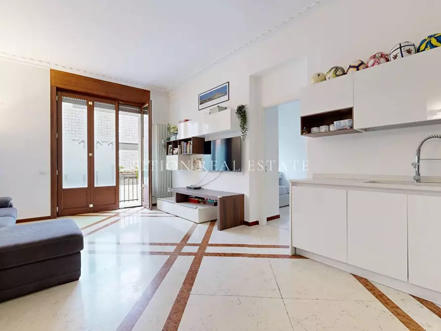 Immagine 6 di Appartamento in vendita  in Via Giovanni Da Milano 6 a Milano