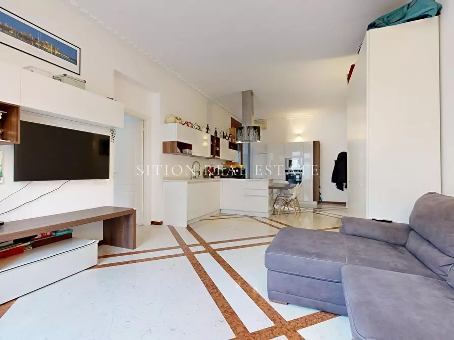 Immagine 7 di Appartamento in vendita  in Via Giovanni Da Milano 6 a Milano