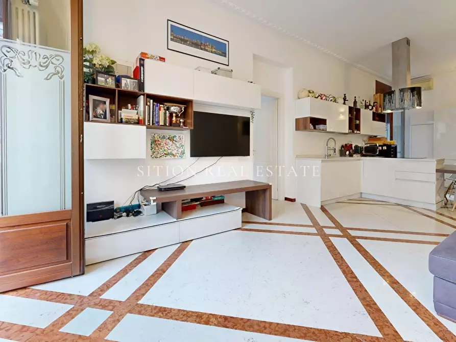 Immagine 10 di Appartamento in vendita  in Via Giovanni Da Milano 6 a Milano