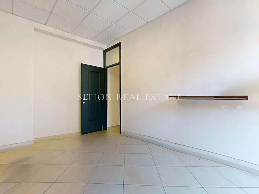 Immagine 12 di Ufficio in vendita  in Via Piave 3 a Milano