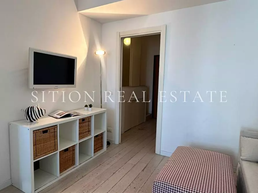 Immagine 2 di Appartamento in vendita  in Viale Ortles 54 a Milano