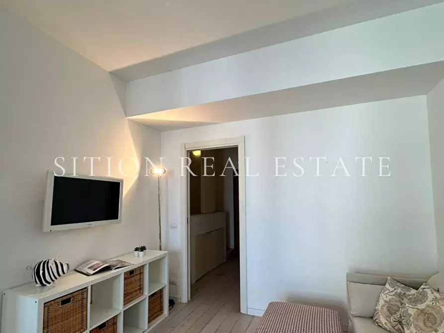 Immagine 6 di Appartamento in vendita  in Viale Ortles 54 a Milano