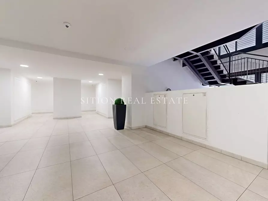 Immagine 21 di Appartamento in vendita  in Viale Ortles 54 a Milano
