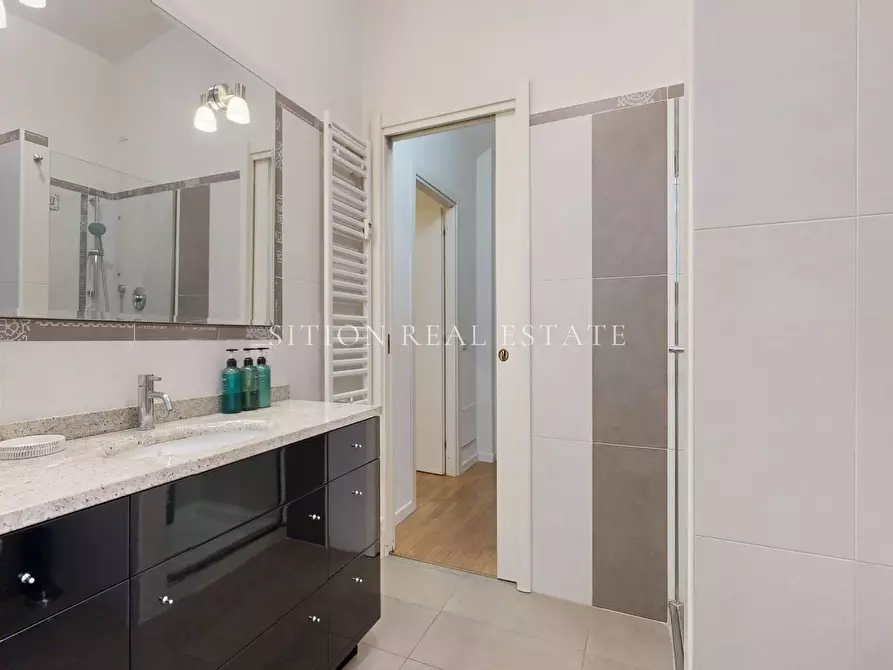 Immagine 15 di Appartamento in vendita  in Via Castelfidardo 8 a Milano